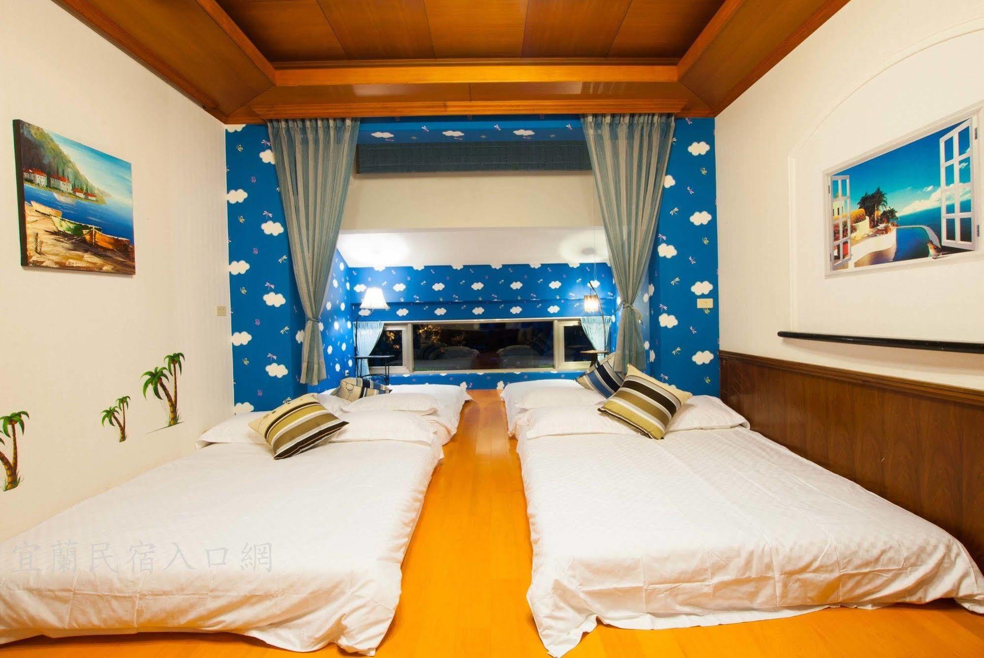 Yilan Pine Villa Homestay Luodong Extérieur photo