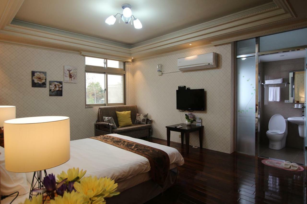 Yilan Pine Villa Homestay Luodong Extérieur photo