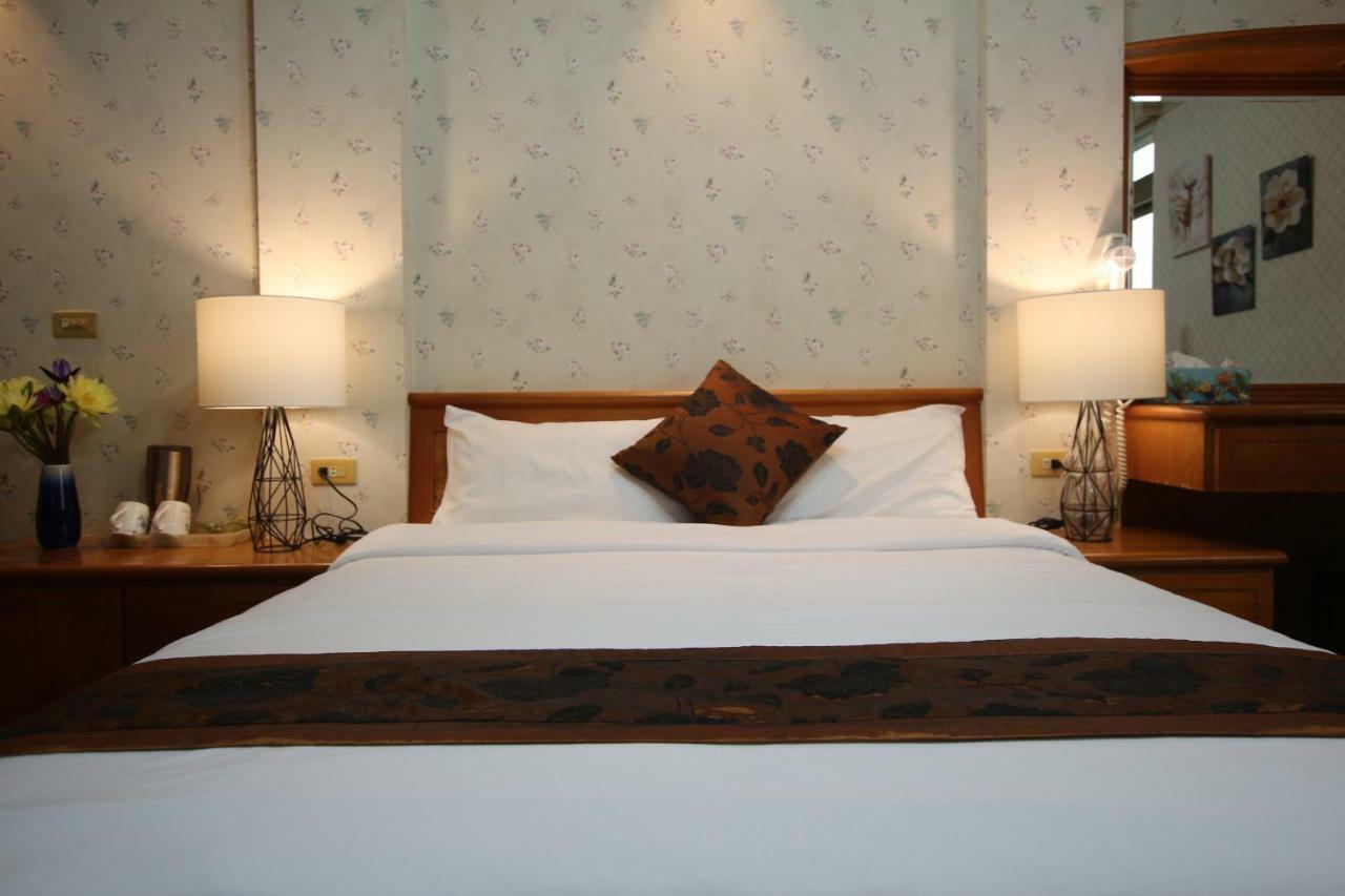 Yilan Pine Villa Homestay Luodong Extérieur photo