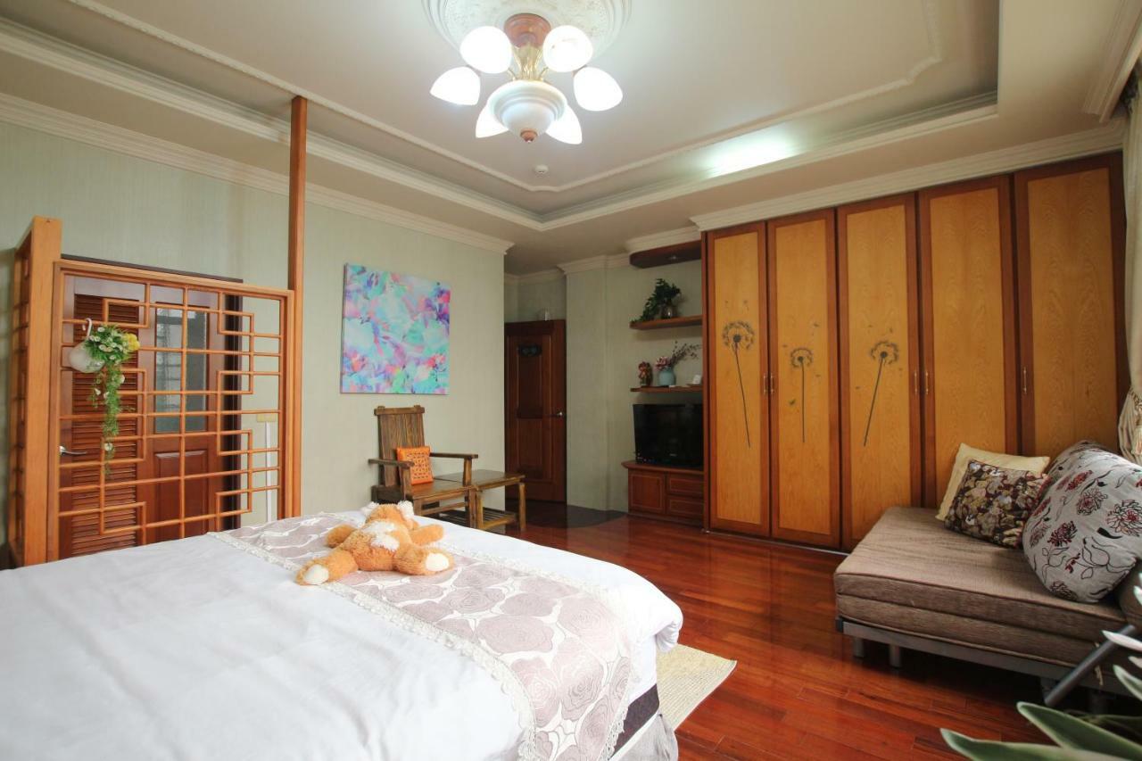 Yilan Pine Villa Homestay Luodong Extérieur photo