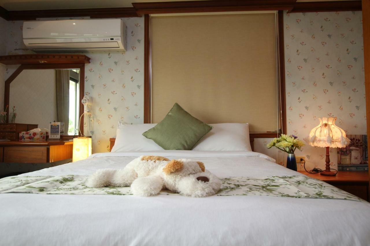 Yilan Pine Villa Homestay Luodong Extérieur photo