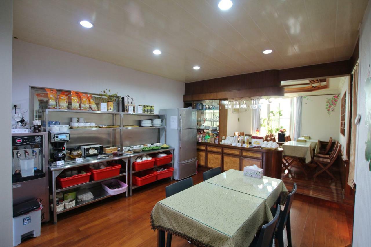 Yilan Pine Villa Homestay Luodong Extérieur photo