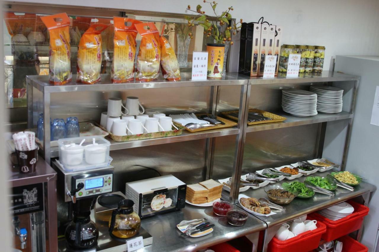 Yilan Pine Villa Homestay Luodong Extérieur photo