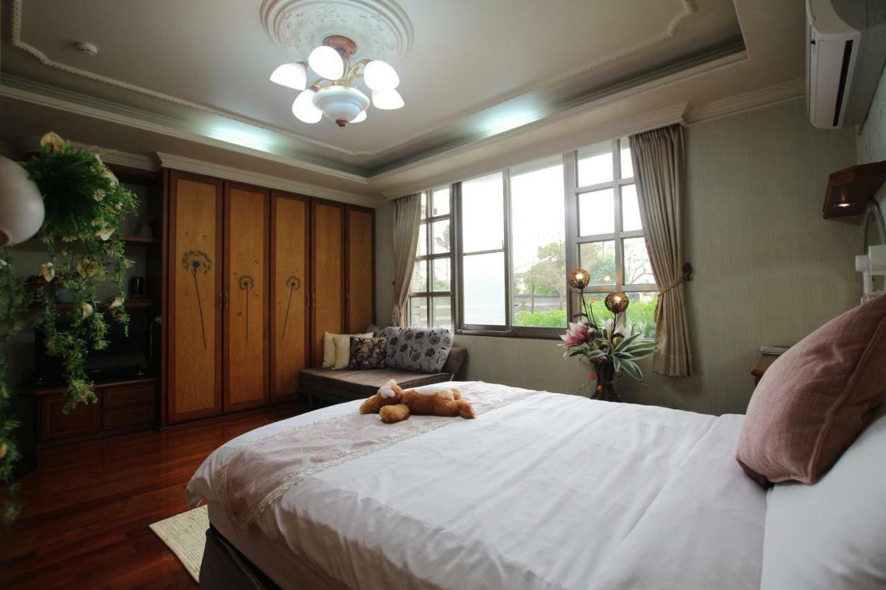 Yilan Pine Villa Homestay Luodong Extérieur photo