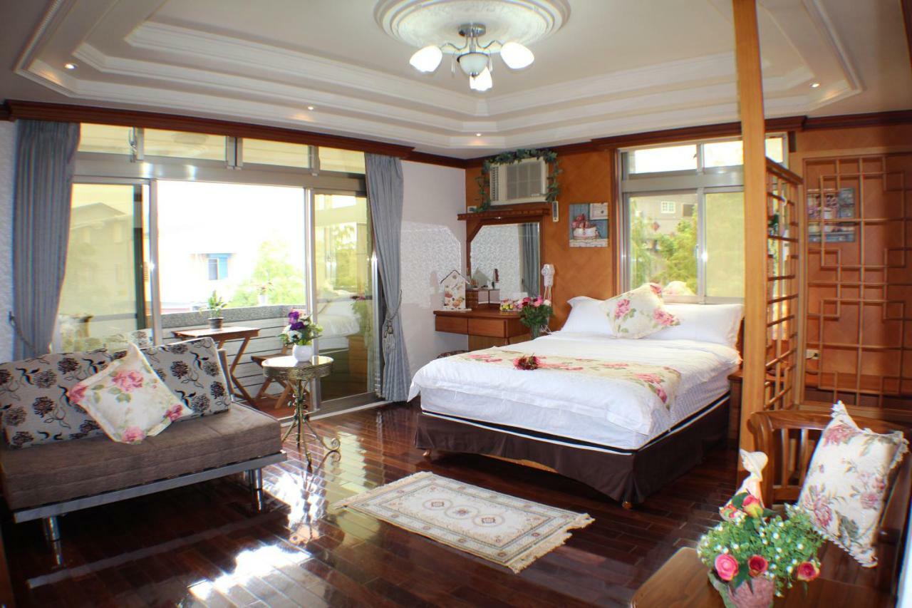 Yilan Pine Villa Homestay Luodong Extérieur photo