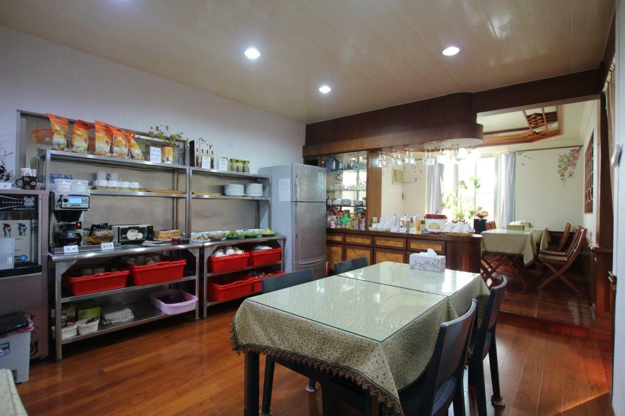 Yilan Pine Villa Homestay Luodong Extérieur photo